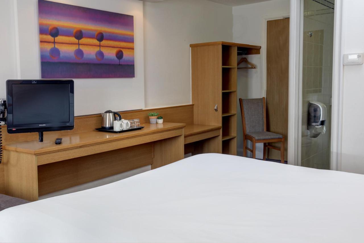 Orchid Epsom; Sure Hotel Collection By Best Western מראה חיצוני תמונה