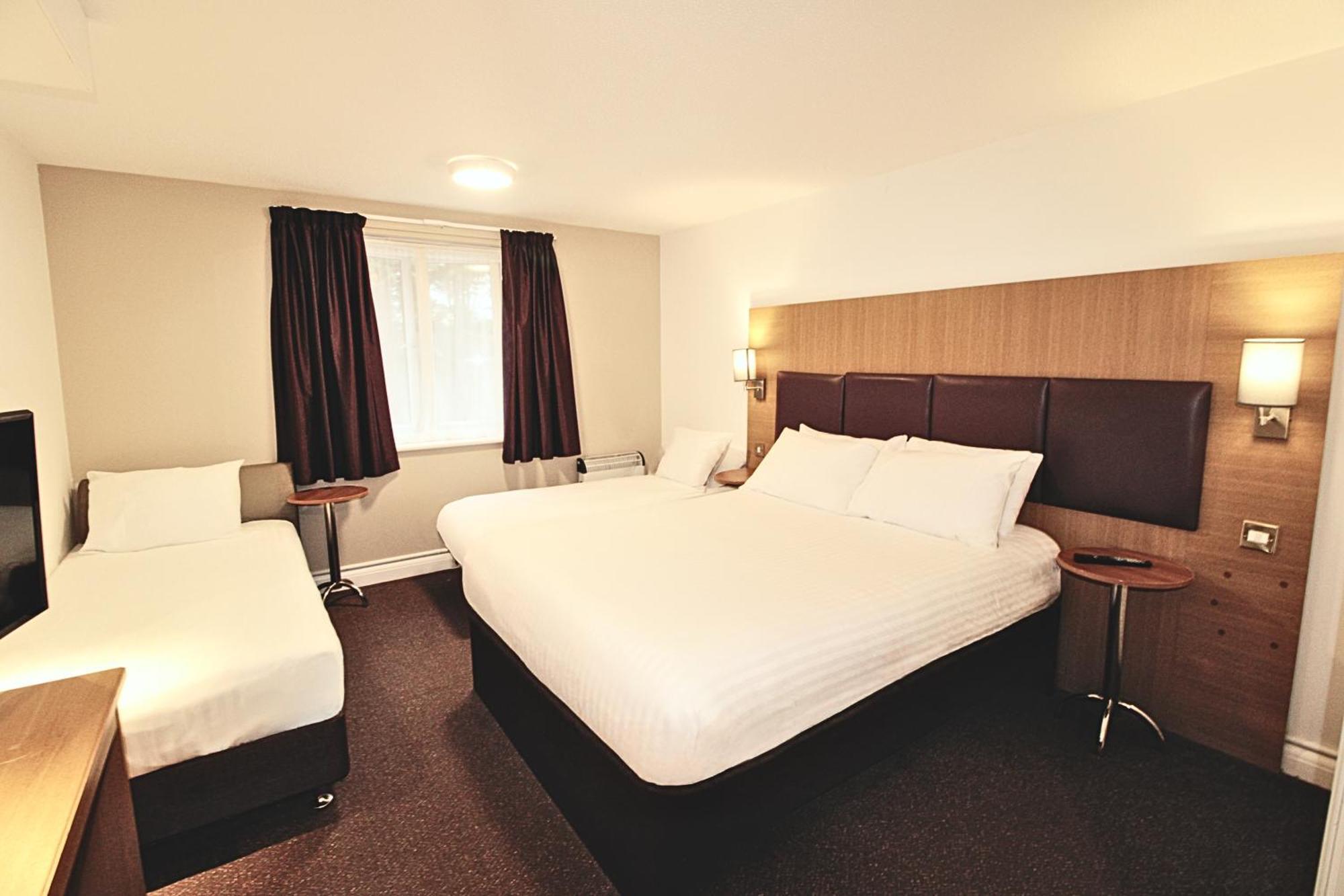 Orchid Epsom; Sure Hotel Collection By Best Western מראה חיצוני תמונה