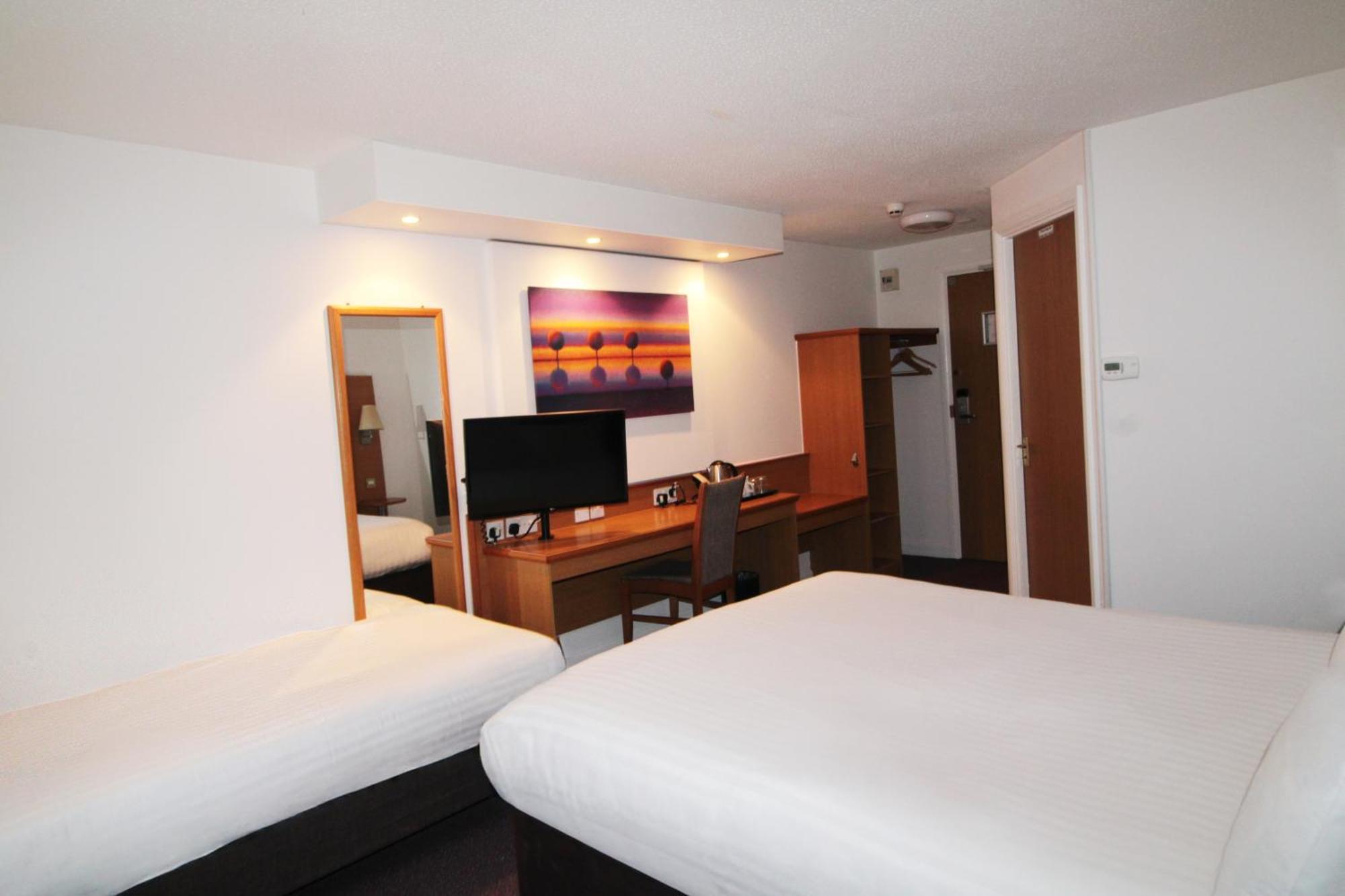 Orchid Epsom; Sure Hotel Collection By Best Western מראה חיצוני תמונה