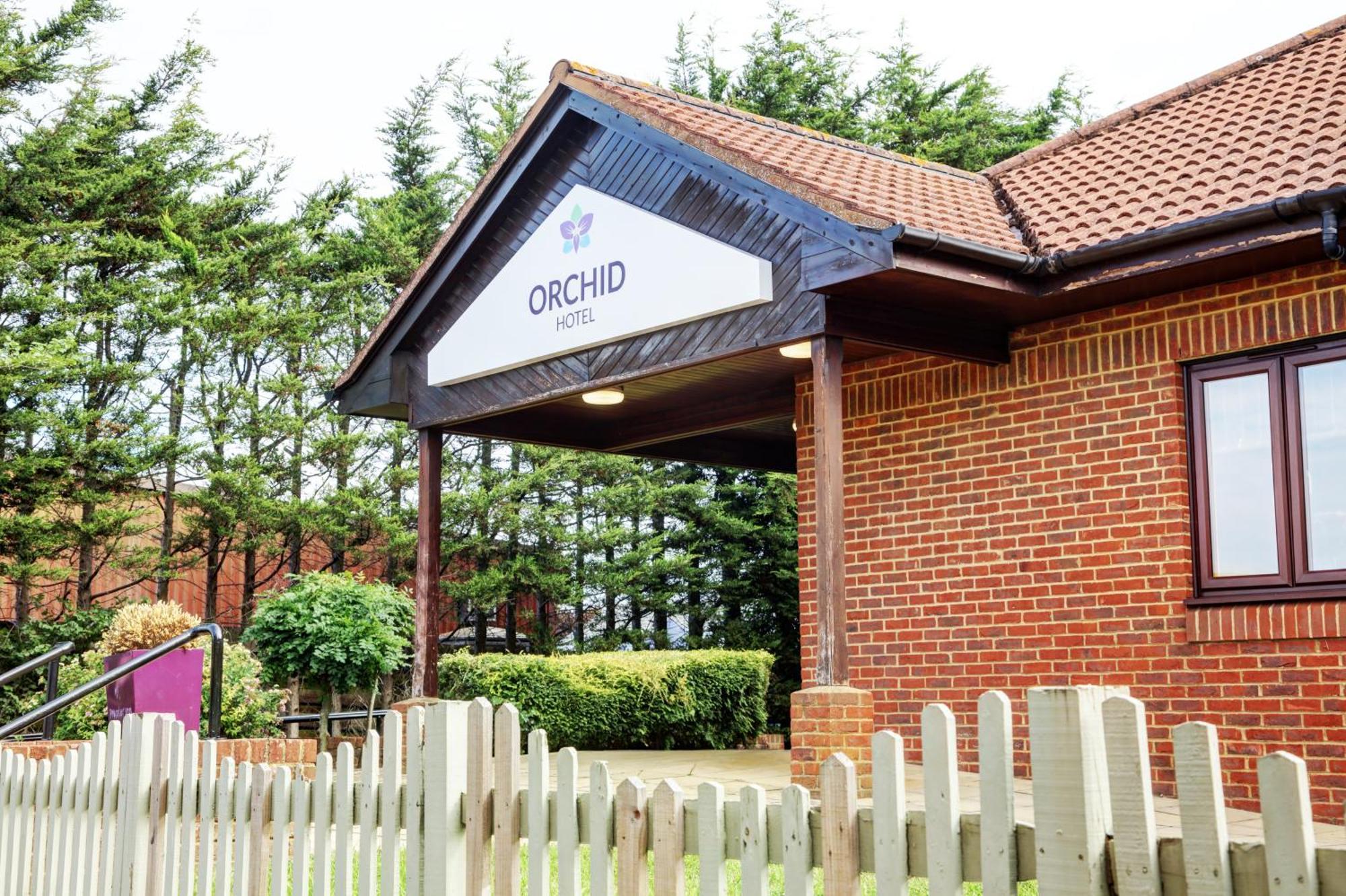 Orchid Epsom; Sure Hotel Collection By Best Western מראה חיצוני תמונה